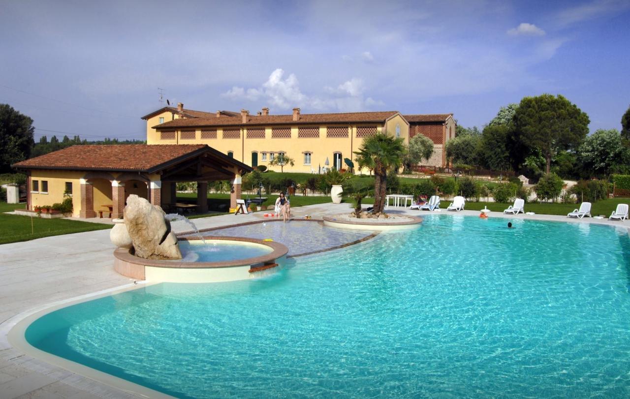 Hotel Agriturismo Corte Salandini Ponti sul Mincio Exterior foto